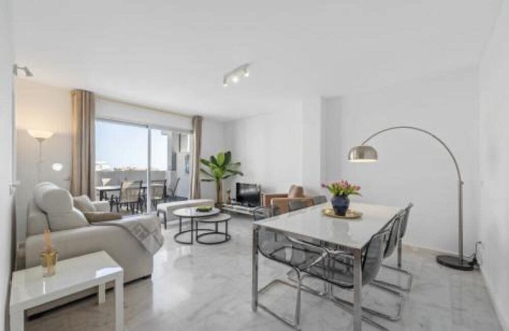 2 sypialnia Penthouse na sprzedaż w Riviera del Sol z basenem garażem - 375 000 € (Ref: 9880513)
