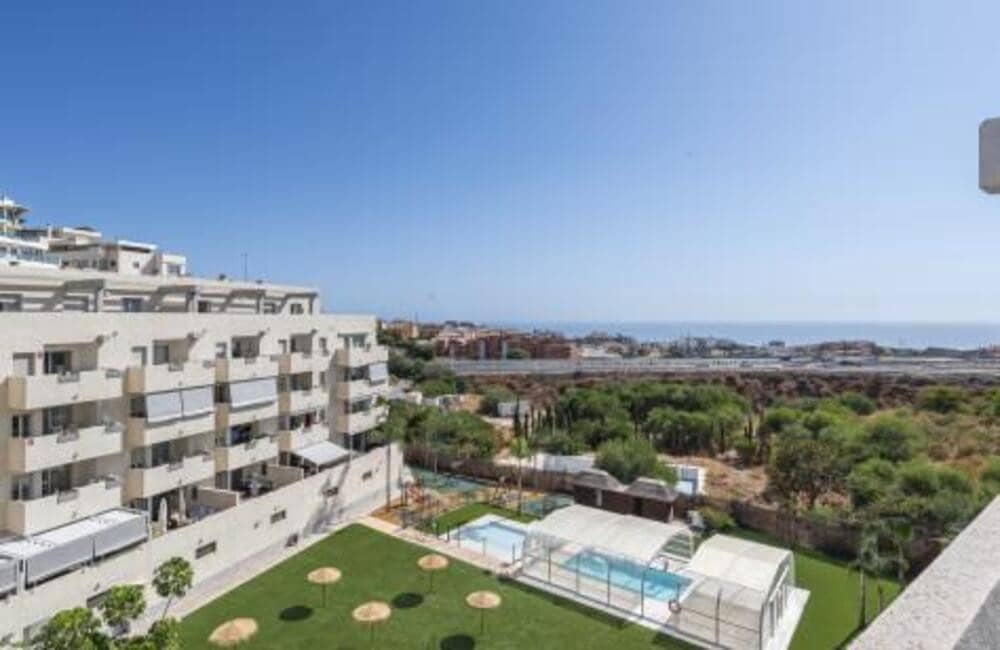 2 sypialnia Penthouse na sprzedaż w Riviera del Sol z basenem garażem - 375 000 € (Ref: 9880513)