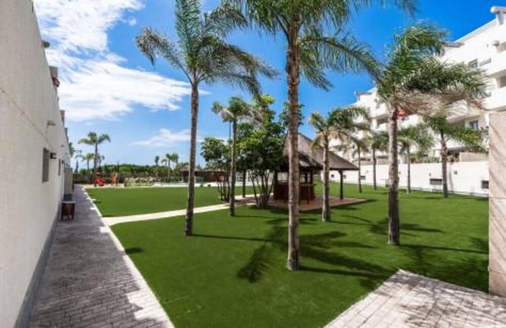 2 sypialnia Penthouse na sprzedaż w Riviera del Sol z basenem garażem - 375 000 € (Ref: 9880513)