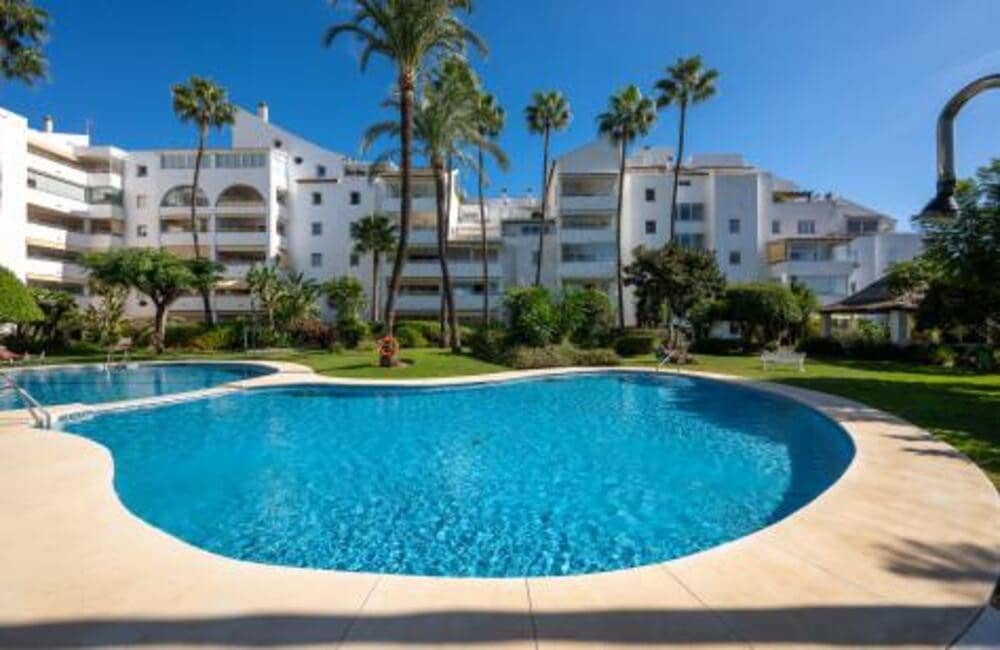 2 sovrum Lägenhet till salu i Atalaya-Isdabe med pool garage - 379 000 € (Ref: 9880515)