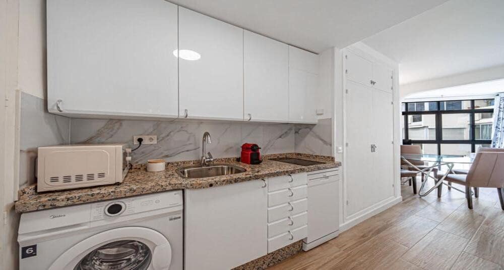 1 bedroom Apartment for rent in Marbella - € 1,650 (Ref: 9883925)
