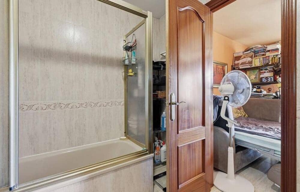 2 soveværelse Byhus til salg i Torrequebrada med swimmingpool garage - € 435.000 (Ref: 9883927)