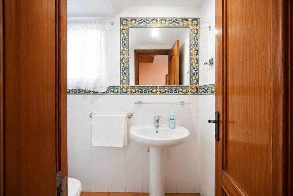 4 slaapkamer Halfvrijstaande villa te koop in San Pedro de Alcantara met garage - € 695.000 (Ref: 9883929)