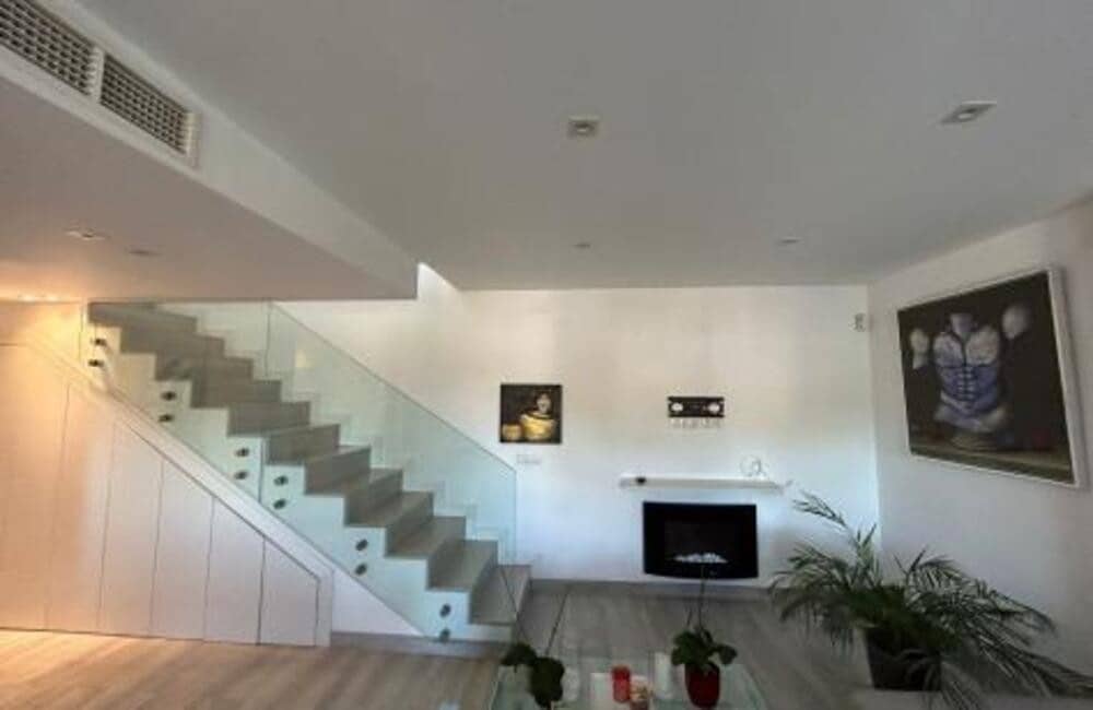 3 quarto Penthouse para venda em Golden Mile com piscina garagem - 675 000 € (Ref: 9883931)