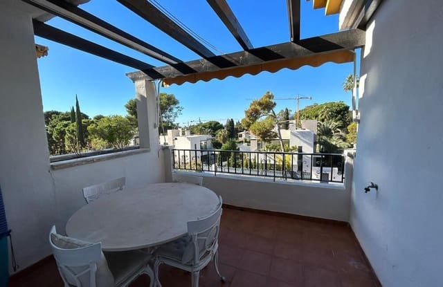 3 quarto Penthouse para venda em Lomas De Marbella, Marbella com piscina garagem - 675 000 € (Ref: 9883931)