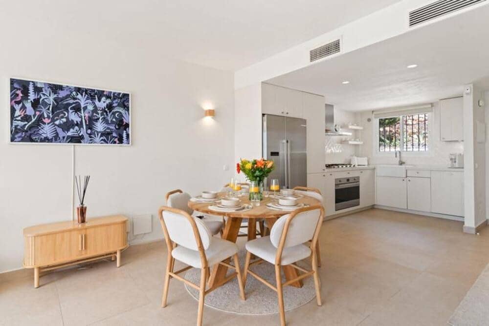 2 slaapkamer Appartement te koop in Marbella met zwembad garage - € 550.000 (Ref: 9883932)