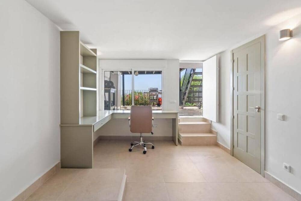 2 slaapkamer Appartement te koop in Marbella met zwembad garage - € 550.000 (Ref: 9883932)