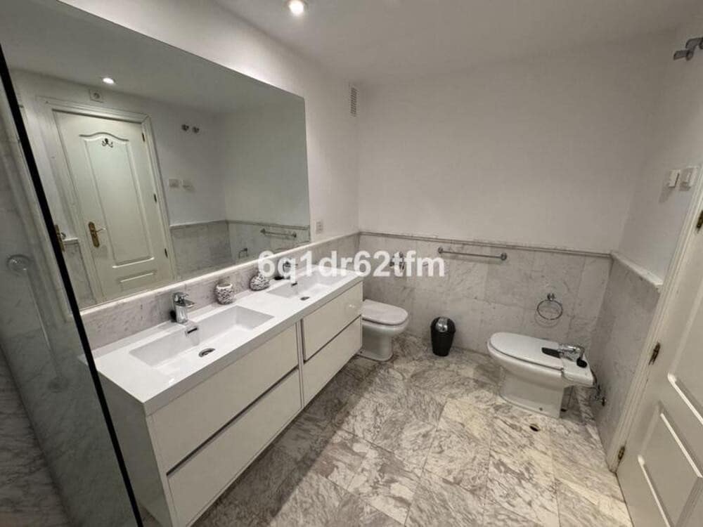 2 camera da letto Appartamento da affittare in San Pedro de Alcantara con piscina garage - 2.100 € (Rif: 9883933)
