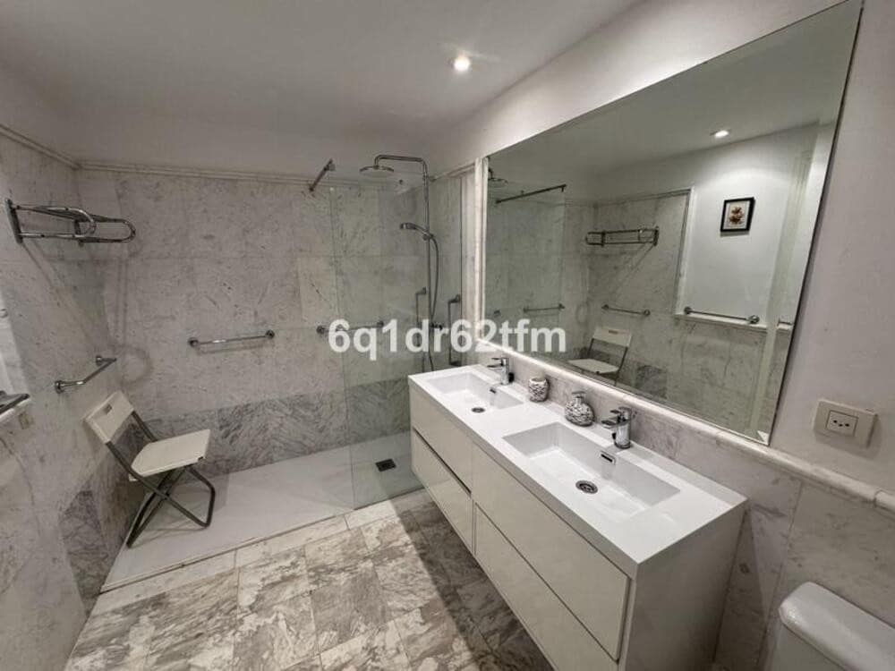 2 camera da letto Appartamento da affittare in San Pedro de Alcantara con piscina garage - 2.100 € (Rif: 9883933)