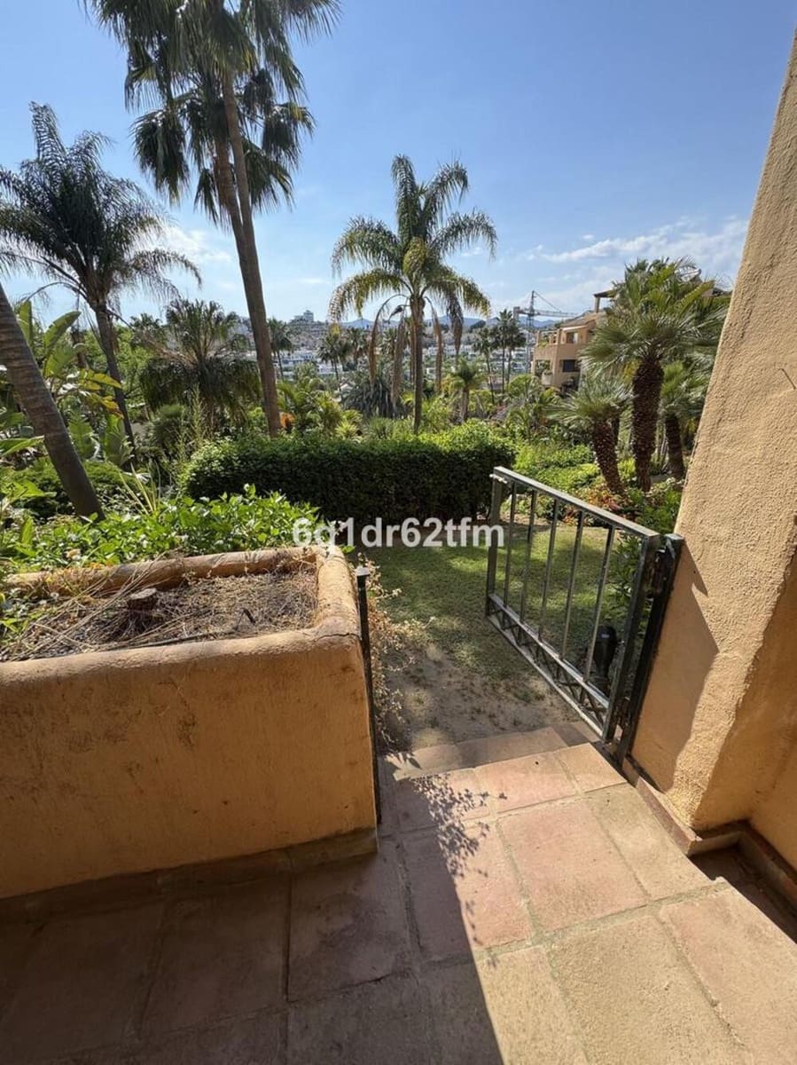 2 camera da letto Appartamento da affittare in San Pedro de Alcantara con piscina garage - 2.100 € (Rif: 9883933)