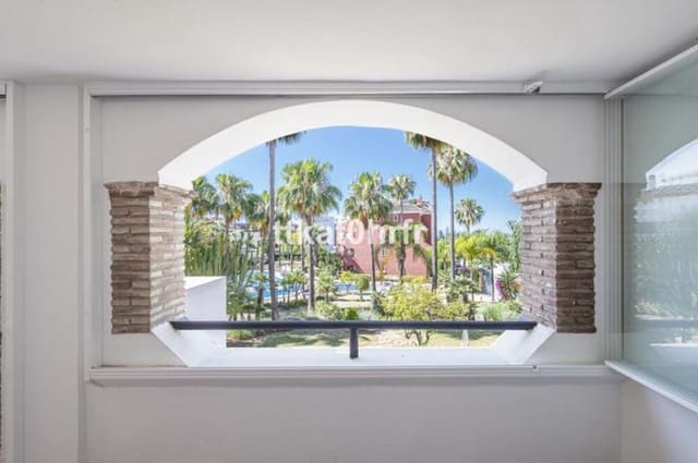   2 soveværelse   ferieLejlighed i Lomas De Marbella, Marbella   - € 2.450 (Ref: 9889665)