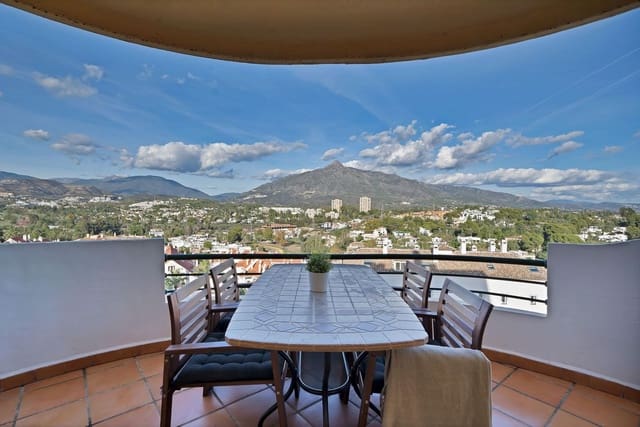 2 bedroom Apartment for rent in Nueva Andalucía Centro, Marbella with pool garage - € 3,000 (Ref: 9889668)