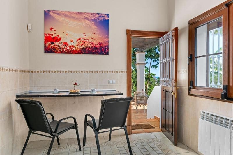 6 sypialnia Willa do wynajęcia w Marbella z basenem garażem - 14 000 € (Ref: 9889669)