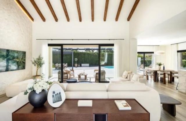 Chalet de 4 habitaciones en Nueva Alcántara, Marbella en venta con piscina garaje - 3.295.000 € (Ref: 9891521)