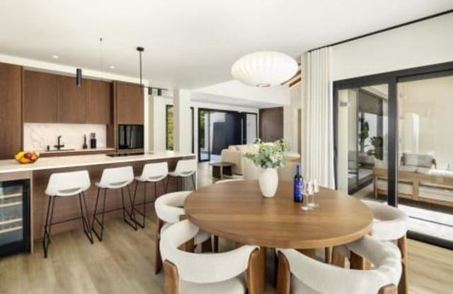 Chalet de 4 habitaciones en Nueva Alcántara, Marbella en venta con piscina garaje - 3.295.000 € (Ref: 9891521)