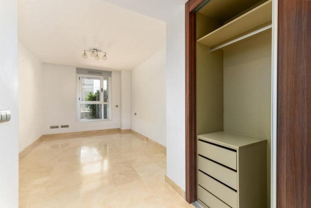 1 bedroom Apartment for rent in San Pedro de Alcantara with pool garage - € 1,580 (Ref: 9891522)
