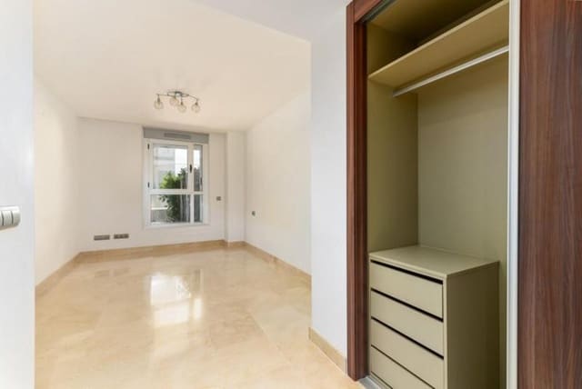 1 slaapkamer Appartement te huur in Nueva Alcántara, Marbella met zwembad garage - € 1.580 (Ref: 9891522)