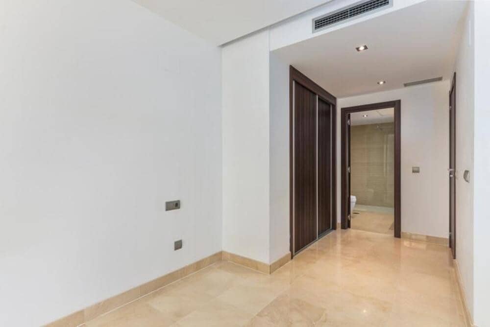 1 bedroom Apartment for rent in San Pedro de Alcantara with pool garage - € 1,580 (Ref: 9891522)