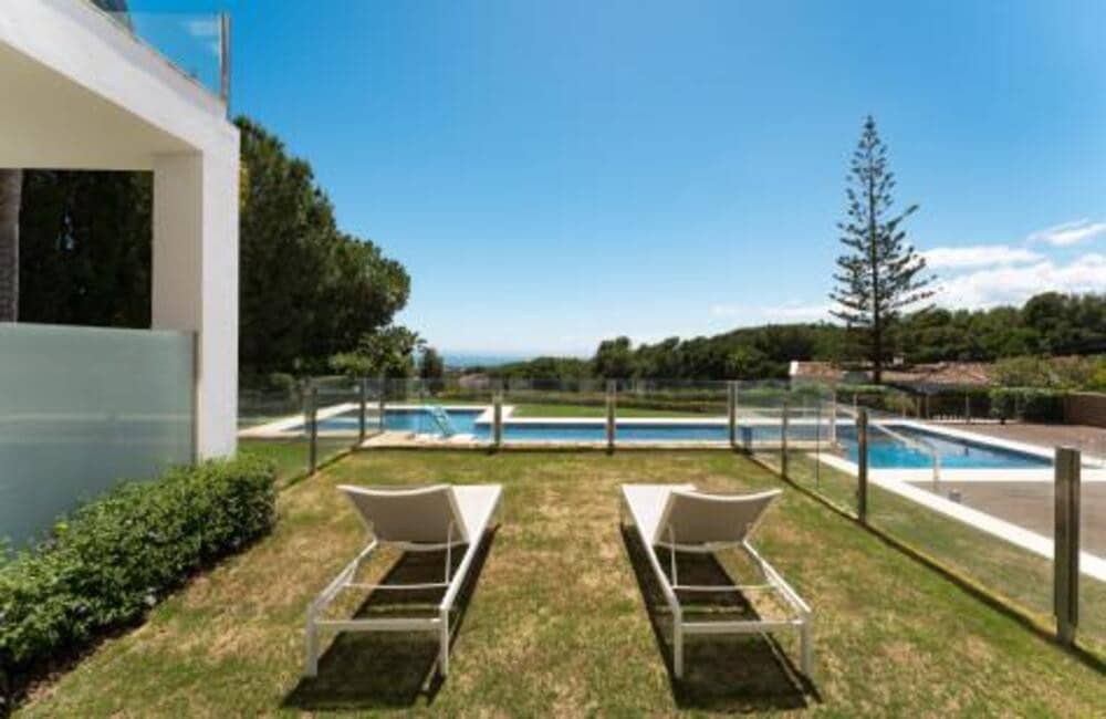 3 slaapkamer Huis voor vakantieverhuur in Marbella met zwembad garage - € 8.000 (Ref: 9891524)