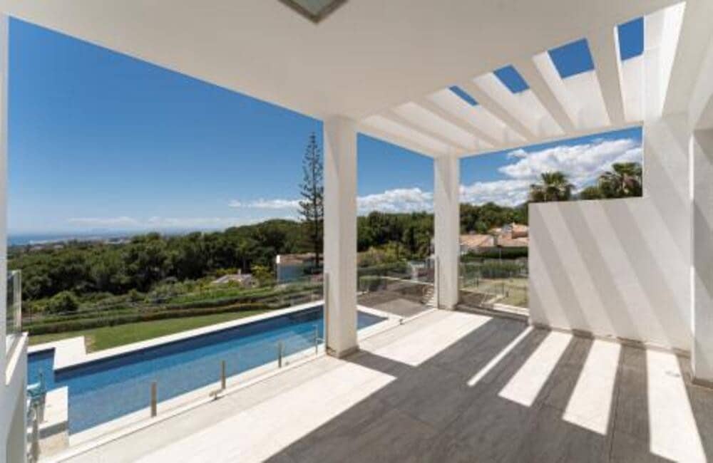 3 slaapkamer Huis voor vakantieverhuur in Marbella met zwembad garage - € 8.000 (Ref: 9891524)
