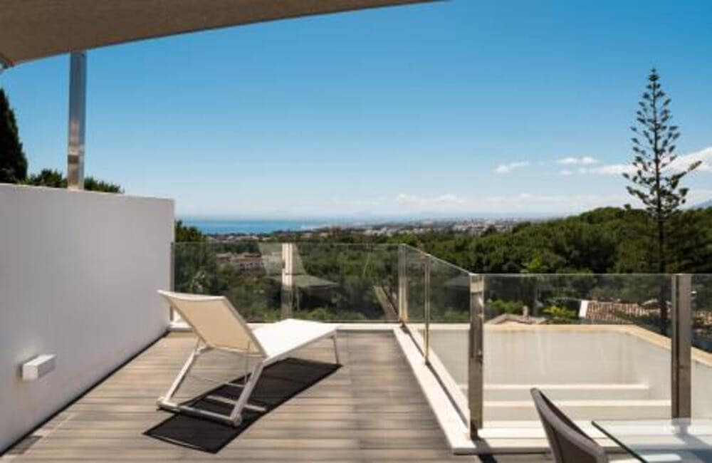 3 slaapkamer Huis voor vakantieverhuur in Marbella met zwembad garage - € 8.000 (Ref: 9891524)
