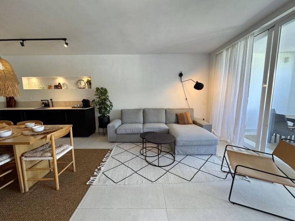 3 Zimmer Apartment zu vermieten in La Quinta mit Pool Garage - 5.000 € (Ref: 9891525)