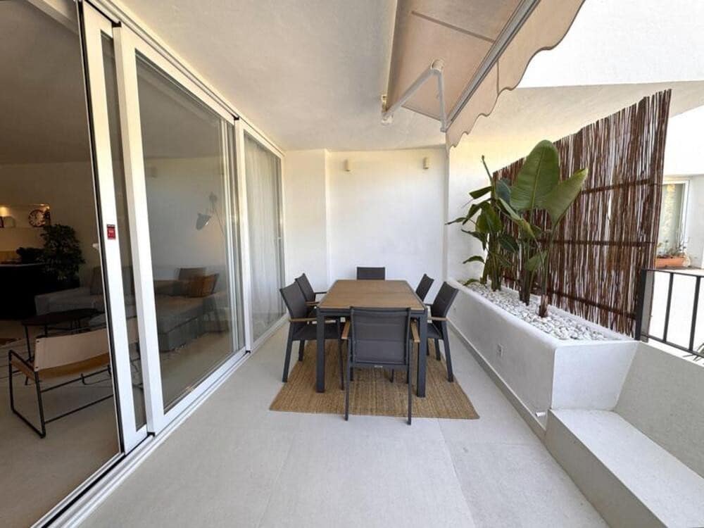 3 Zimmer Apartment zu vermieten in La Quinta mit Pool Garage - 5.000 € (Ref: 9891525)