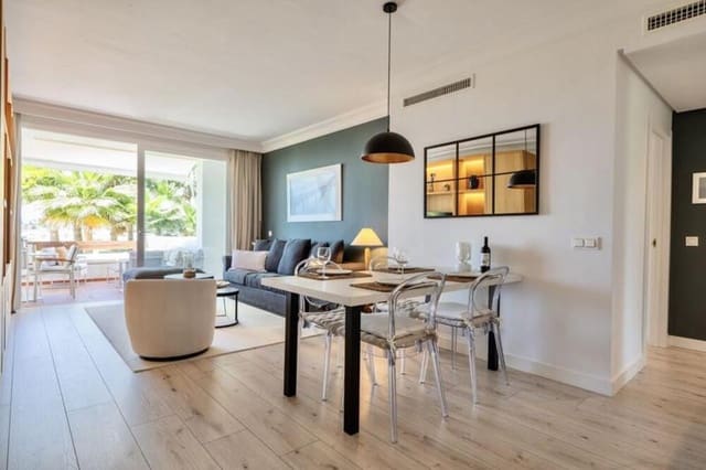 Apartamento de 2 habitaciones en Los Arqueros - Puerto del Almendro, Benahavís en alquiler con piscina garaje - 3.000 € (Ref: 9893620)