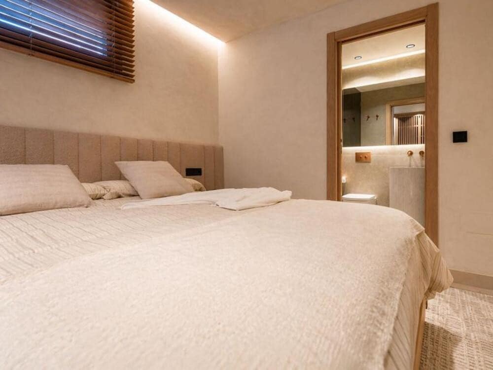 3 sypialnia Dom do wynajęcia w Marbella z basenem garażem - 16 000 € (Ref: 9893621)