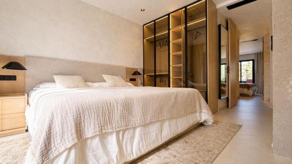 3 sypialnia Dom do wynajęcia w Marbella z basenem garażem - 16 000 € (Ref: 9893621)