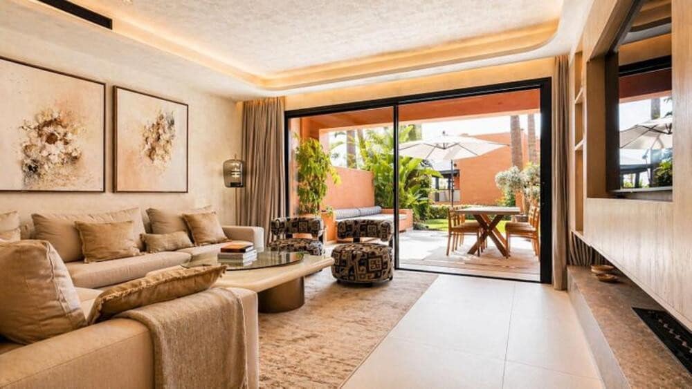 3 sypialnia Dom do wynajęcia w Marbella z basenem garażem - 16 000 € (Ref: 9893621)