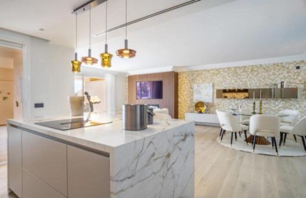 4 slaapkamer Penthouse te koop in Marbella met zwembad garage - € 2.495.000 (Ref: 9893622)