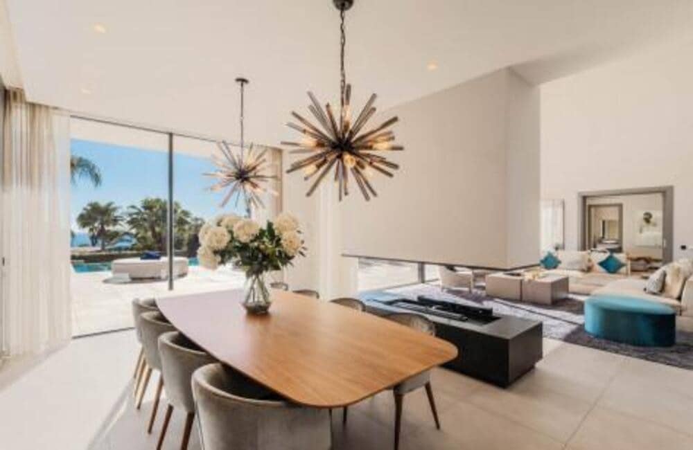 5 soverom Villa til salgs i El Madronal med svømmebasseng garasje - € 5 990 000 (Ref: 9893623)