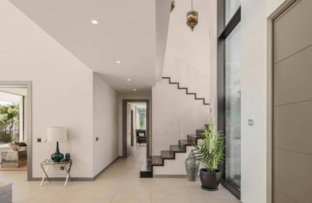 5 soverom Villa til salgs i El Madronal med svømmebasseng garasje - € 5 990 000 (Ref: 9893623)