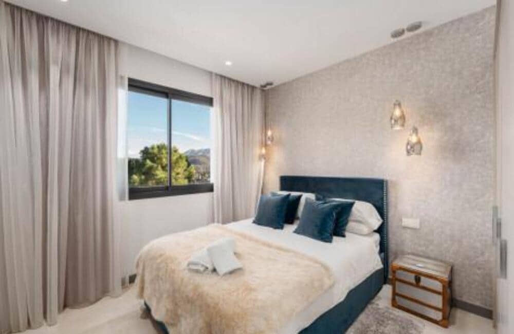 5 soverom Villa til salgs i El Madronal med svømmebasseng garasje - € 5 990 000 (Ref: 9893623)