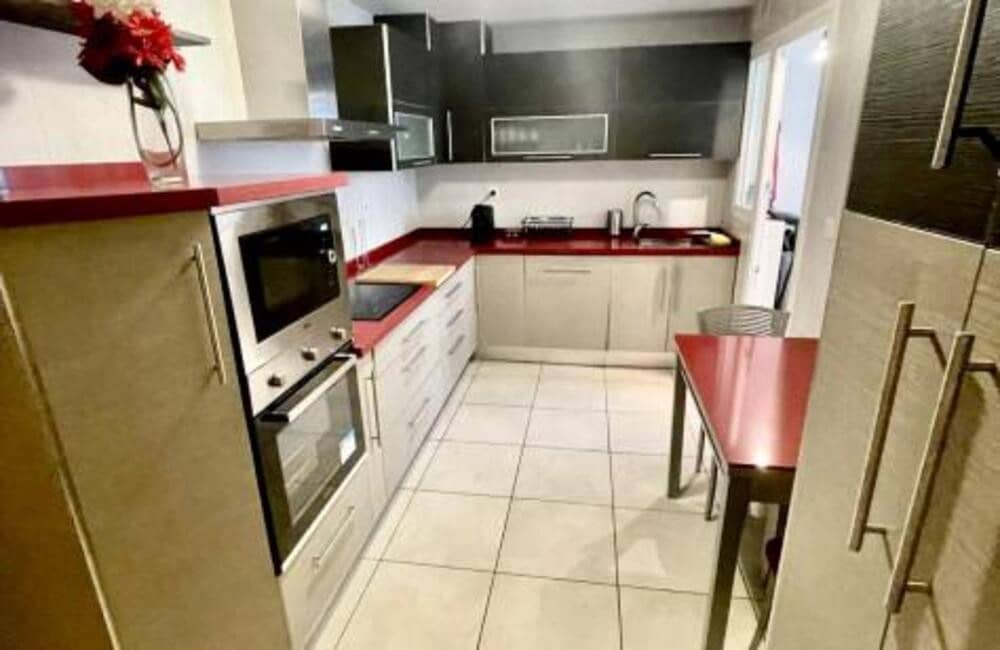 3 soverom Leilighet til salgs i Marbella med svømmebasseng garasje - € 420 000 (Ref: 9893626)