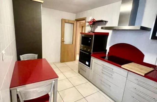 3 soverom Leilighet til leie i Rodeo Alto - Guadaiza - La Campana, Marbella med svømmebasseng garasje - € 3 200 (Ref: 9893627)