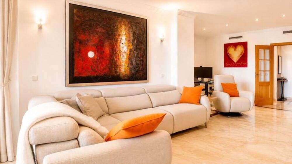 3 quarto Apartamento para arrendar em Guadalmansa com piscina garagem - 3 500 € (Ref: 9893628)