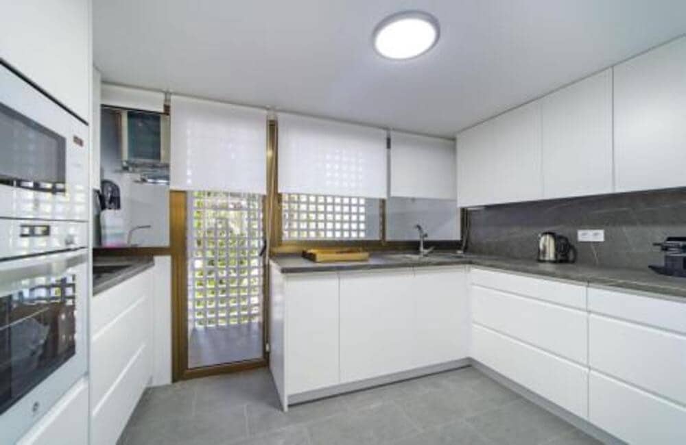 2 makuuhuone Huoneisto vuokrattavana paikassa Marbella mukana uima-altaan 
autotalli - 5 000 € (Ref: 9895682)