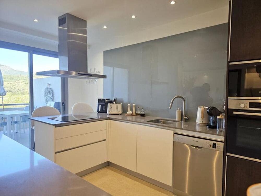 3 Zimmer Apartment zu verkaufen in Benahavis mit Pool Garage - 825.000 € (Ref: 9895683)