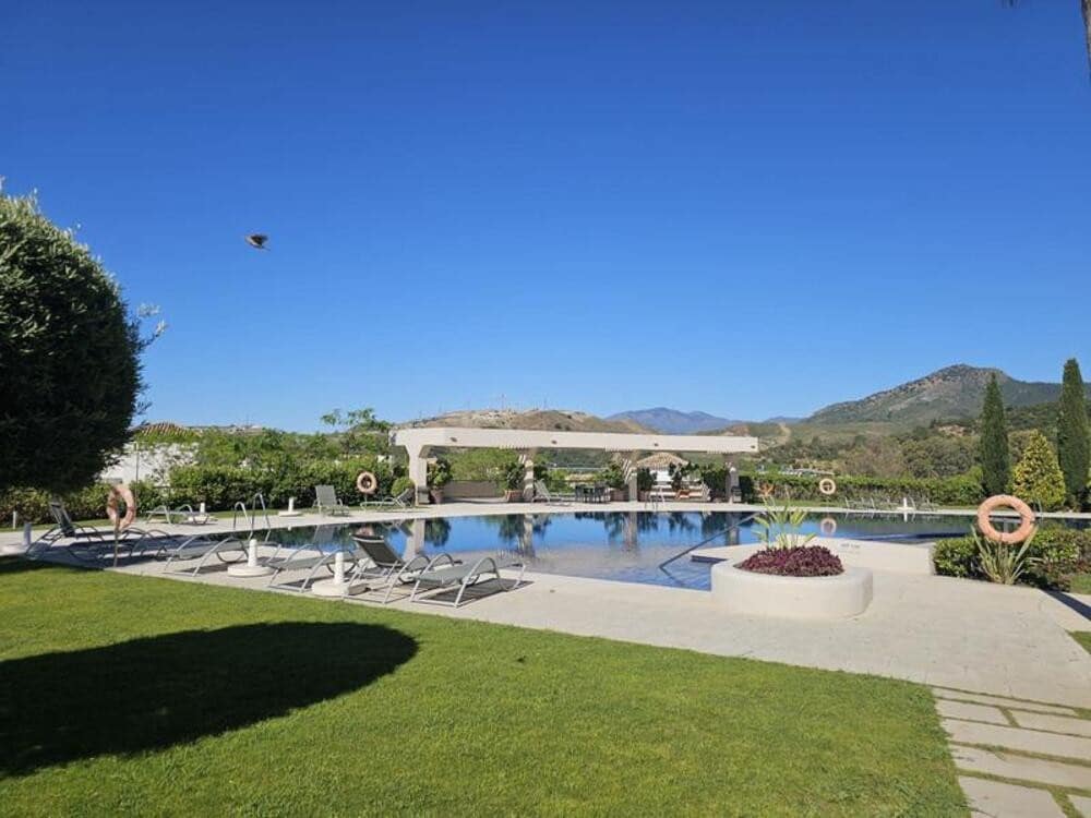 3 Zimmer Apartment zu verkaufen in Benahavis mit Pool Garage - 825.000 € (Ref: 9895683)