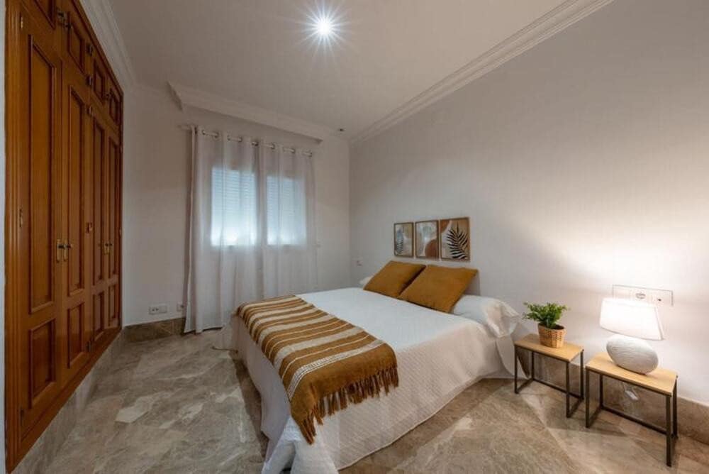 3 Zimmer Doppelhaus zu verkaufen in Marbella mit Pool Garage - 849.000 € (Ref: 9895685)