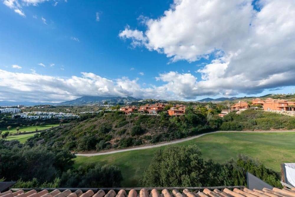 3 Zimmer Doppelhaus zu verkaufen in Marbella mit Pool Garage - 849.000 € (Ref: 9895685)
