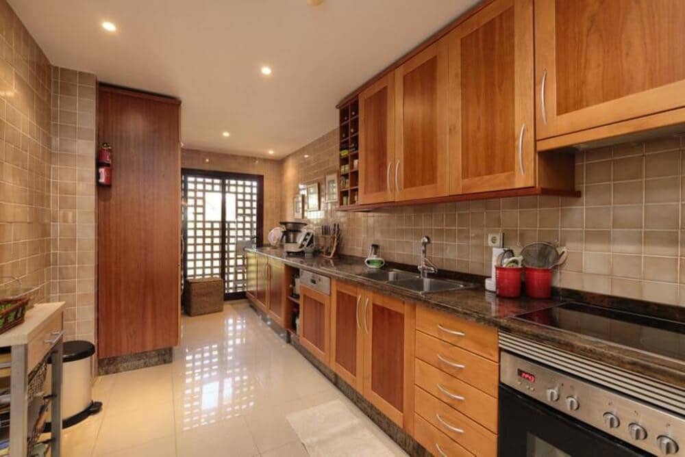 3 camera da letto Appartamento da affittare in San Pedro de Alcantara con piscina garage - 3.300 € (Rif: 9895686)