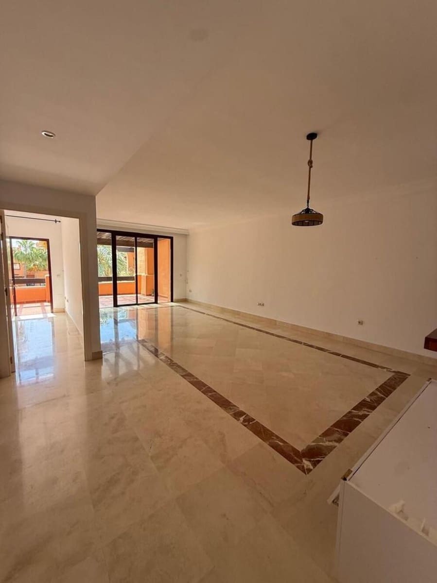 3 camera da letto Appartamento da affittare in San Pedro de Alcantara con piscina garage - 3.300 € (Rif: 9895686)
