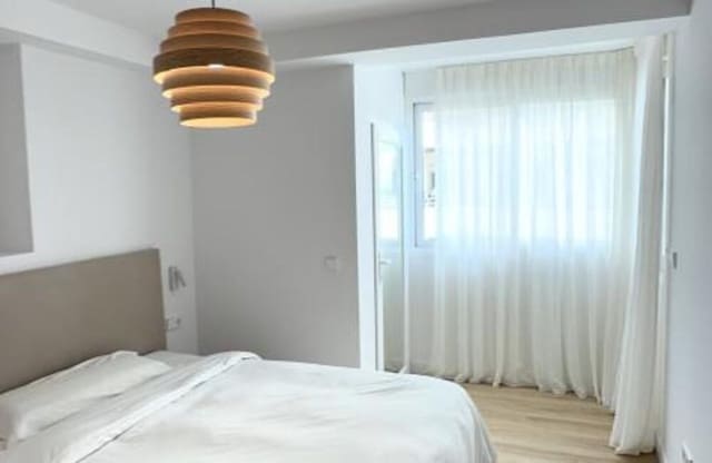 2 sovrum Lägenhet att hyra i Playa Bajadilla - Puertos, Marbella - 3 000 € (Ref: 9895687)