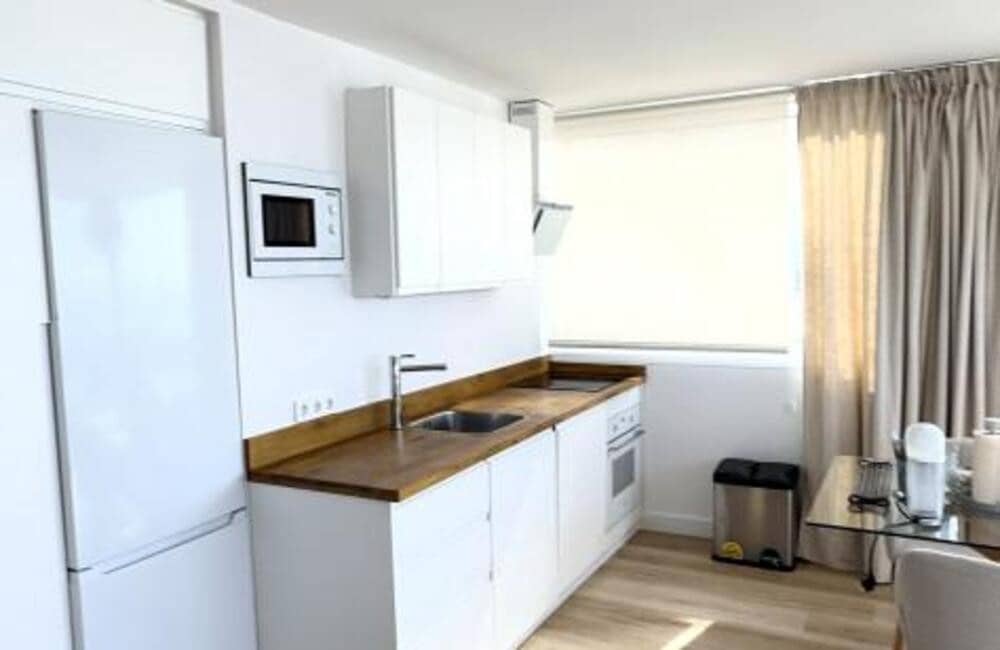 2 sovrum Lägenhet att hyra i Marbella - 3 000 € (Ref: 9895687)
