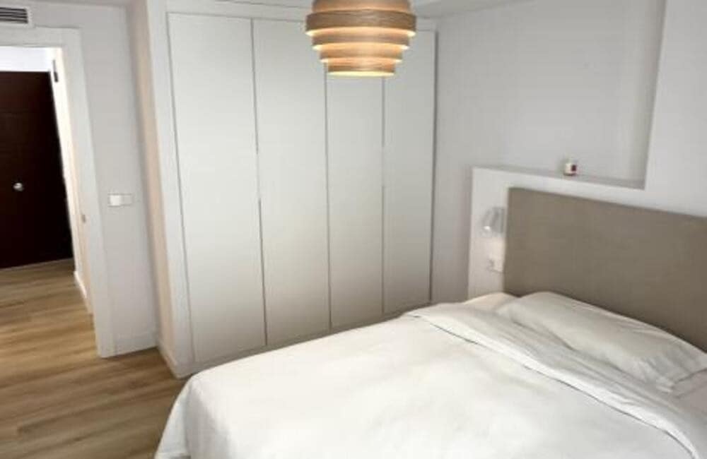 2 sovrum Lägenhet att hyra i Marbella - 3 000 € (Ref: 9895687)