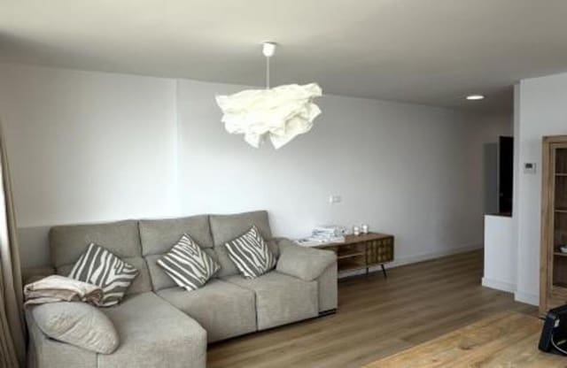 2 sovrum Lägenhet att hyra i Playa Bajadilla - Puertos, Marbella - 3 000 € (Ref: 9895687)
