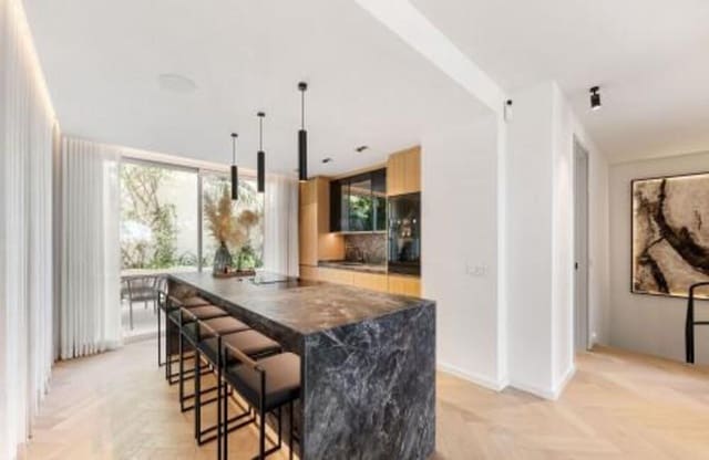 4 slaapkamer Huis te koop in Nagüeles Alto, Marbella - € 1.695.000 (Ref: 9895689)